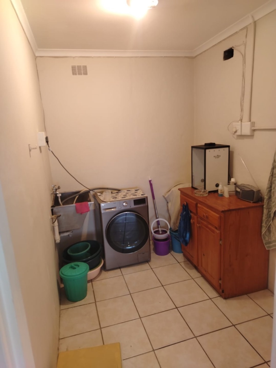4 Bedroom Property for Sale in Bothasrus Eastern Cape